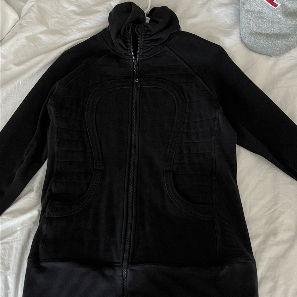 LULULEMON Funnelneck Scuba Zip Up